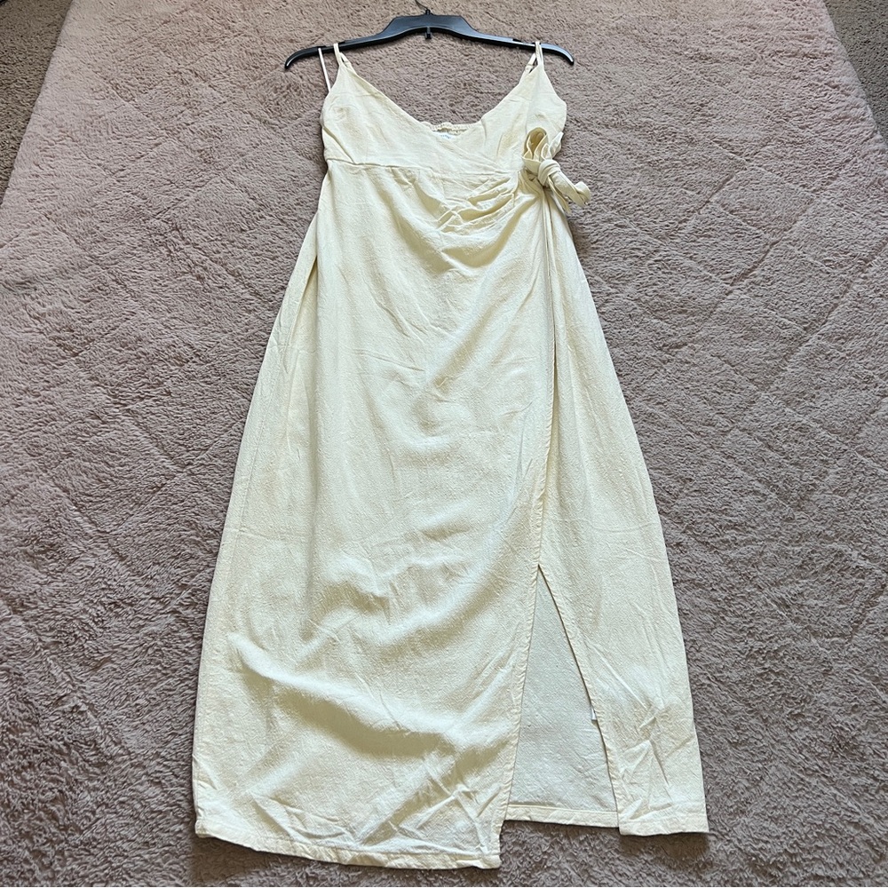 Urban Outfitters Linen Blend Smocked Midi Wrap Dress Preppy Minimalist Size XS